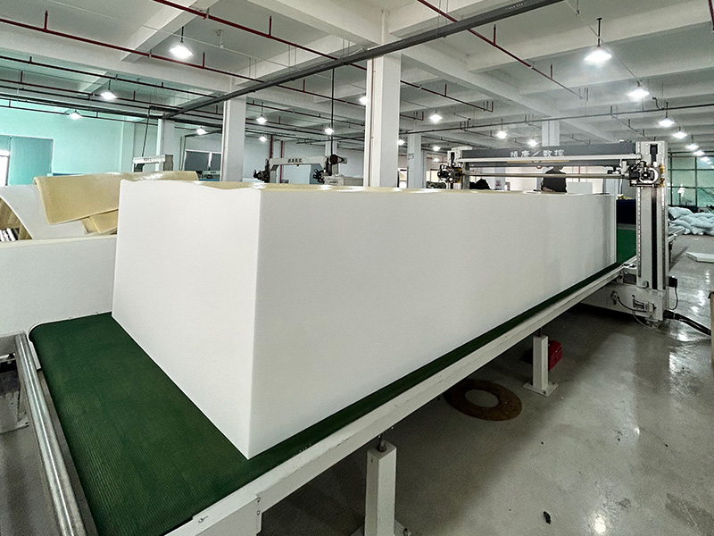 Como cortar espuma de alta densidade?